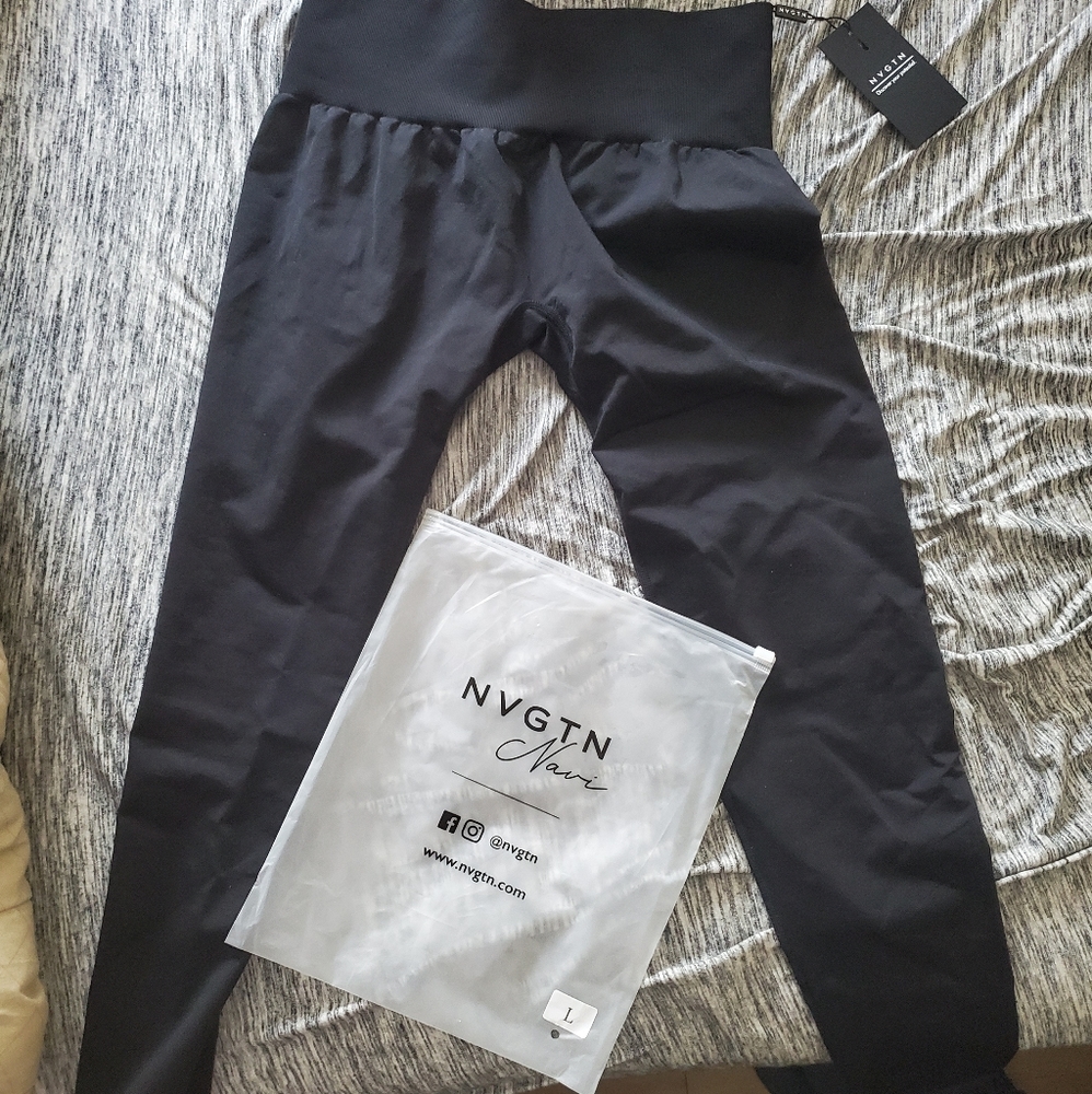 NVGTN black solid seamless leggings